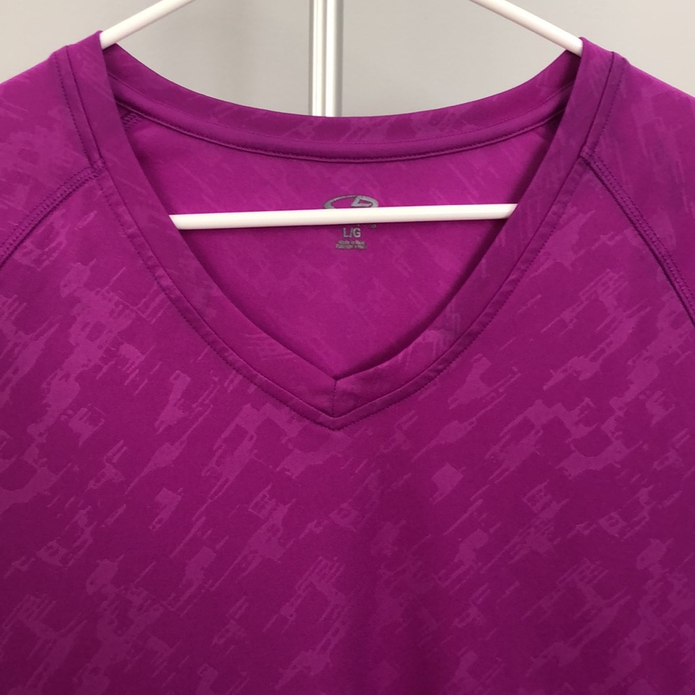 C9 By Champion Short Sleeve V Neck Athletic Shirt Size Large - Picture 4 of 8